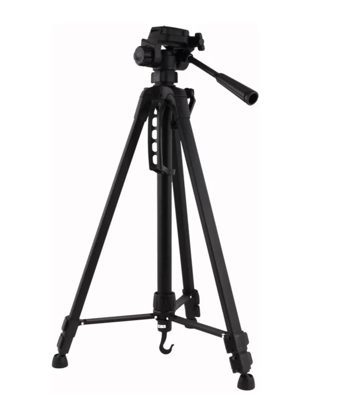 El Trípode es un accesorio esencial para la fotografía y la videografía. Este trípode es portátil y está hecho de una aleación de aluminio de alta calidad.